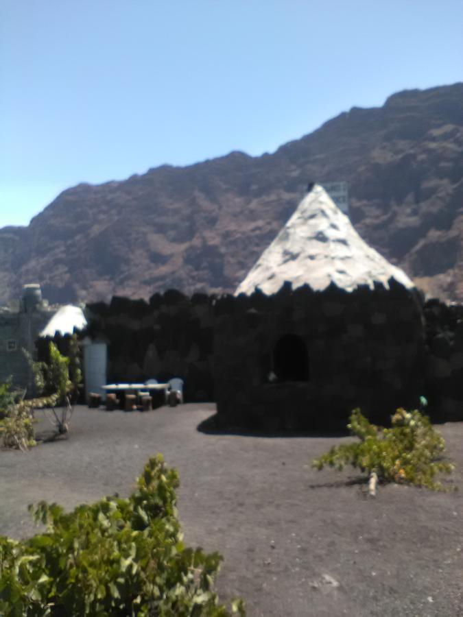 Pensao Casa Jose Doce Bed & Breakfast Portela Exterior photo